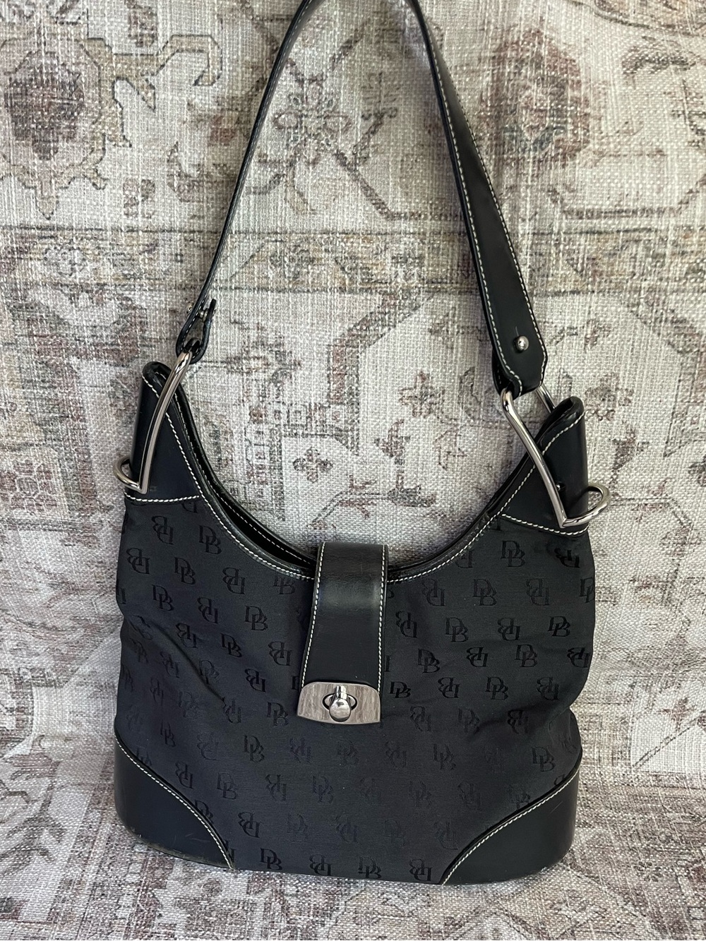 Dooney & Bourke Black Crescent Logo Hobo Y2K Shoulder Bag - Picture 2 of 11